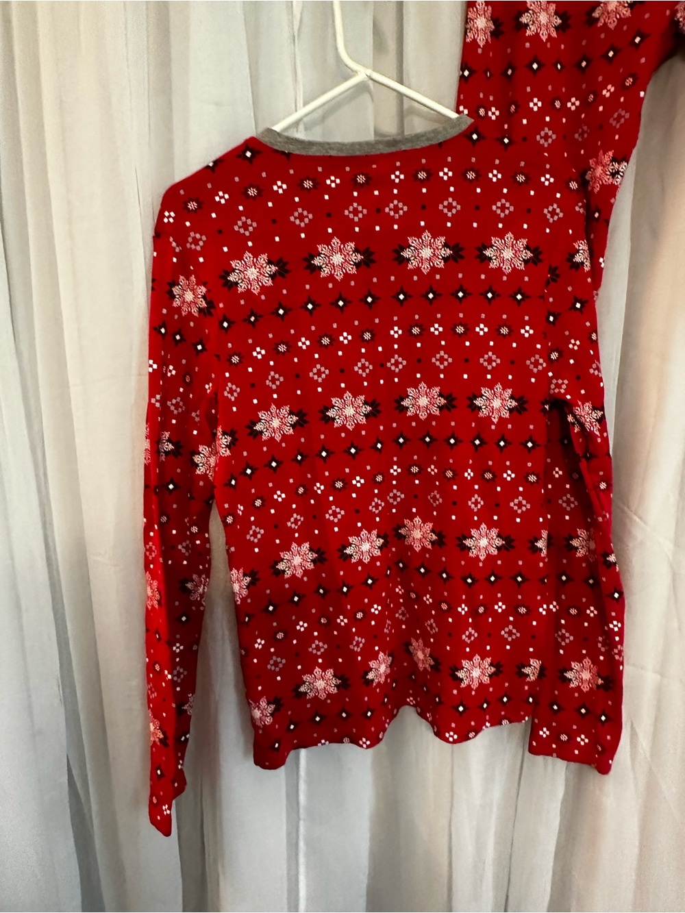 Honest Baby Company Red Snowflake Henley Pajama Top and Jogger Bottoms - Picture 8 of 10